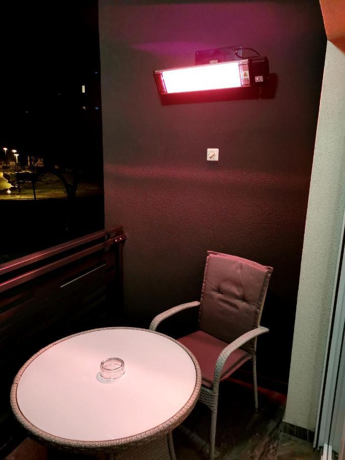 Apartmani Peyton Slavonski Brod Exteriör bild